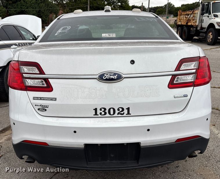 image for item EG8665 2013 Ford Taurus Police 