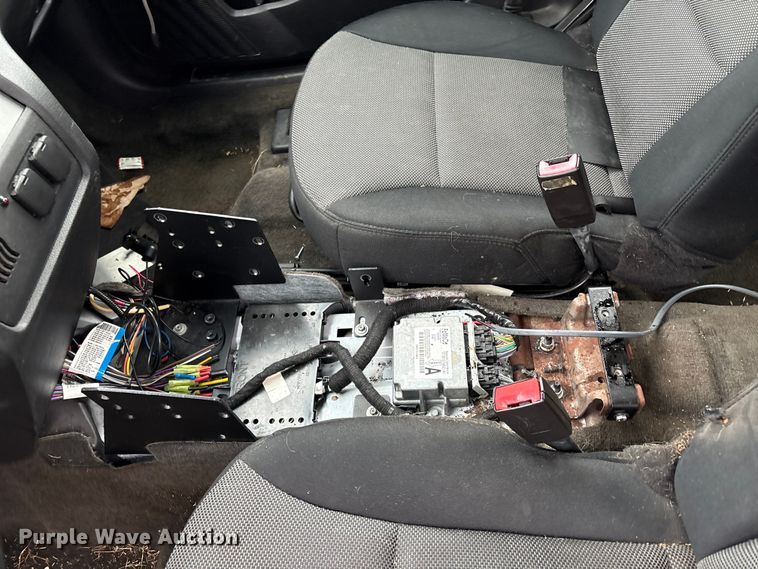 image for item EG8665 2013 Ford Taurus Police 