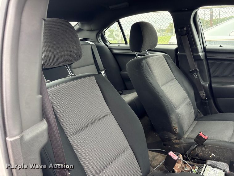 image for item EG8665 2013 Ford Taurus Police 