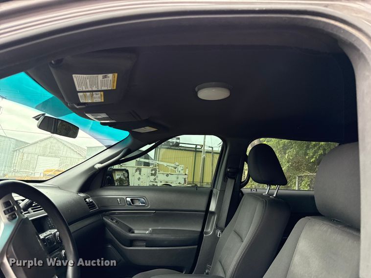 image for item EG8666 2015 Ford Explorer Police SUV