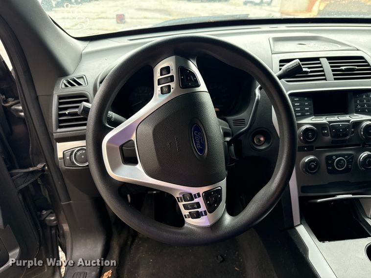 image for item EG8666 2015 Ford Explorer Police SUV