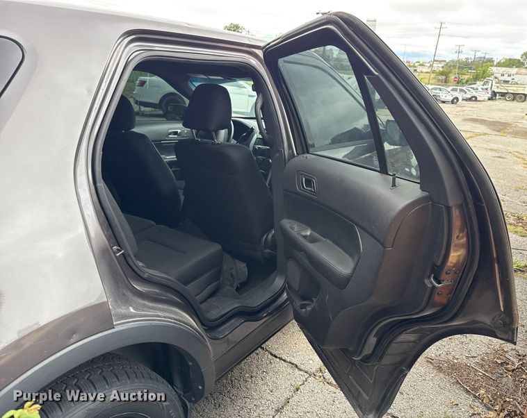 image for item EG8666 2015 Ford Explorer Police SUV