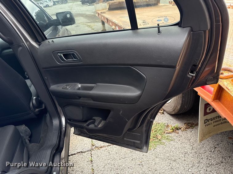 image for item EG8666 2015 Ford Explorer Police SUV