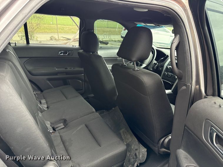 image for item EG8666 2015 Ford Explorer Police SUV