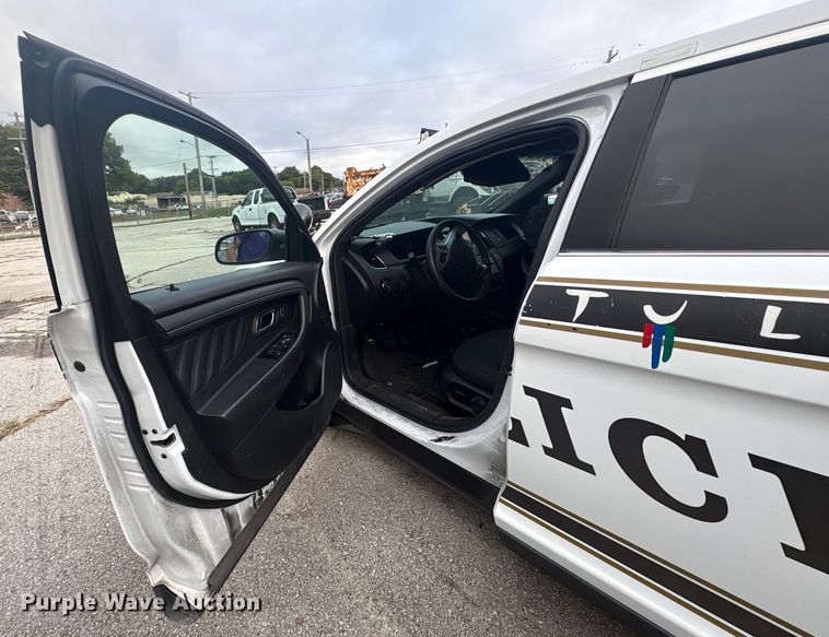 image for item EG8667 2016 Ford Taurus Police 