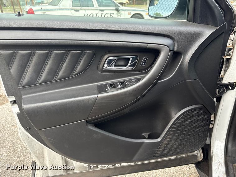 image for item EG8667 2016 Ford Taurus Police 