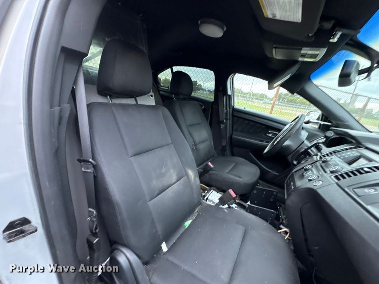 image for item EG8667 2016 Ford Taurus Police 