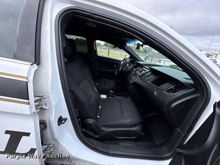image for item EG8667 2016 Ford Taurus Police 