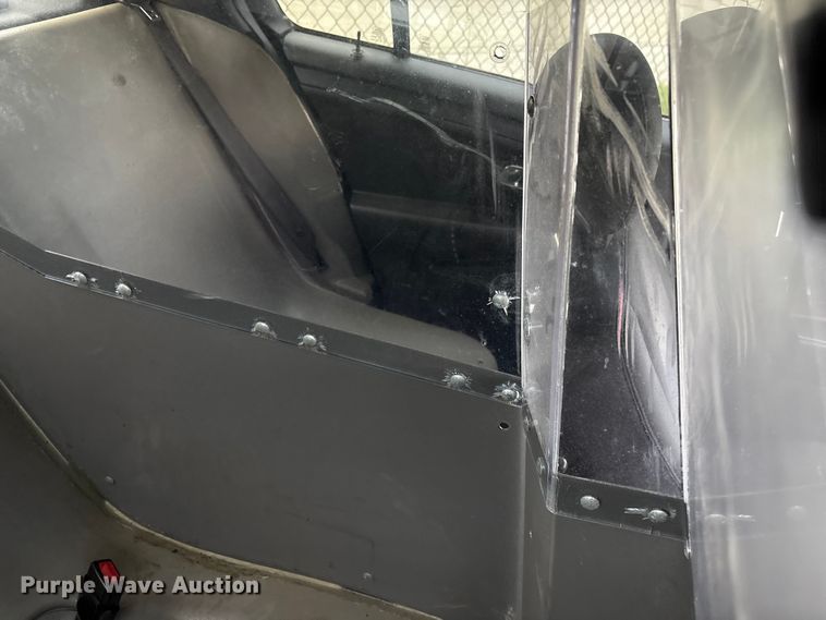 image for item EG8667 2016 Ford Taurus Police 