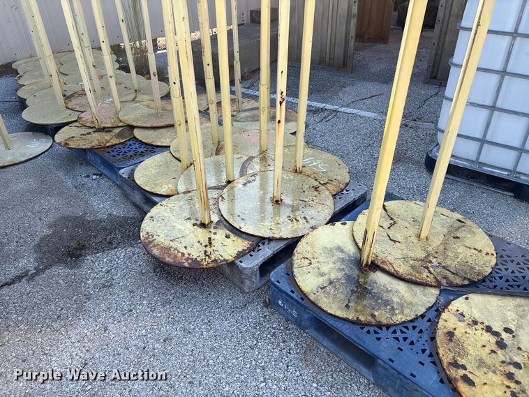 image for item EG8668 (31) metal sign post