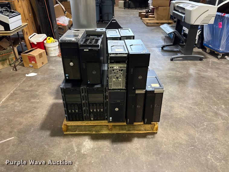 image for item EG8682 Approximately 18 dell computer towers