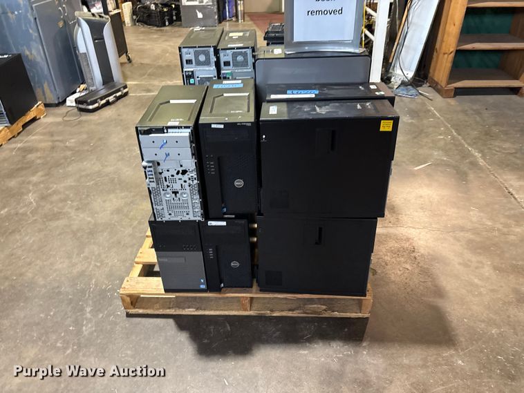 image for item EG8682 Approximately 18 dell computer towers