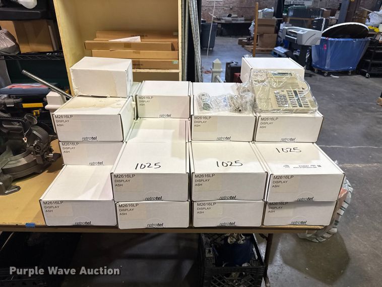 image for item EG8687 Approximately 30 Northern telecom phones