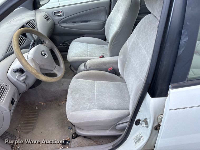 image for item EG8689 2001 Toyota Prius 