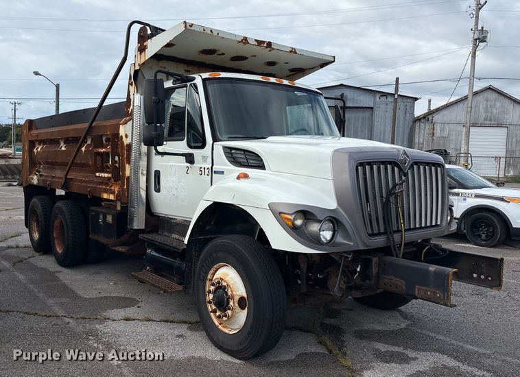 image for item EG8690 2009 International 7400 dump truck
