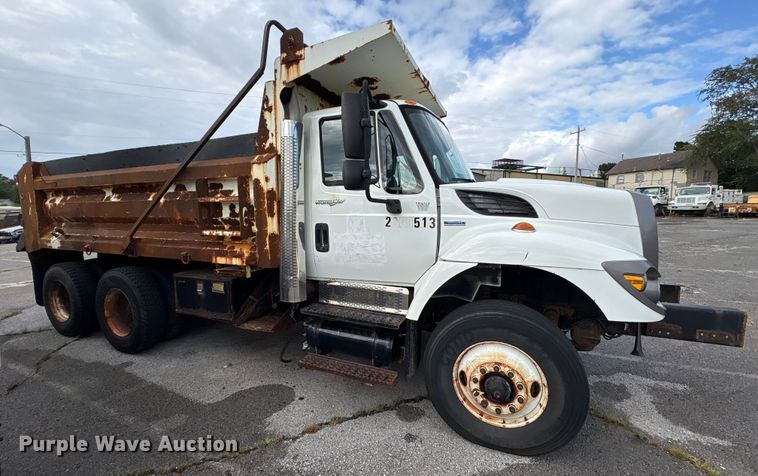 image for item EG8690 2009 International 7400 dump truck