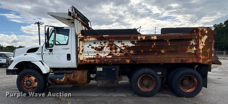 image for item EG8690 2009 International 7400 dump truck
