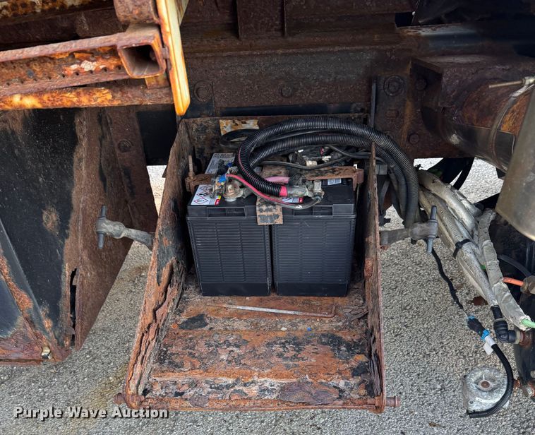 image for item EG8690 2009 International 7400 dump truck