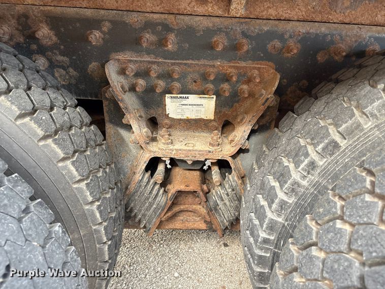 image for item EG8690 2009 International 7400 dump truck