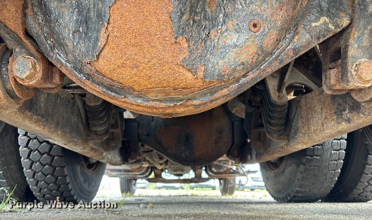 image for item EG8690 2009 International 7400 dump truck