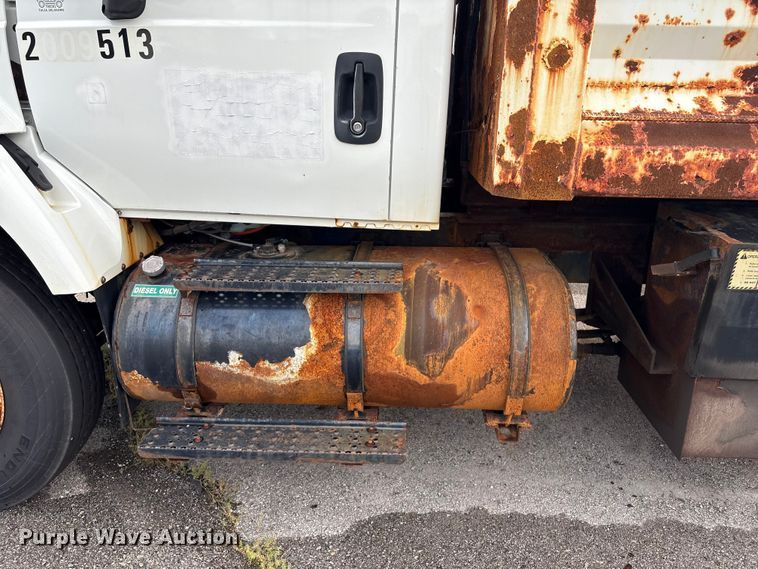 image for item EG8690 2009 International 7400 dump truck