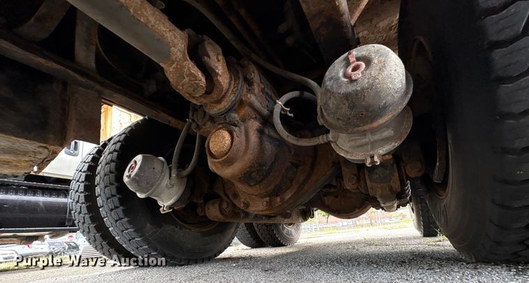 image for item EG8690 2009 International 7400 dump truck