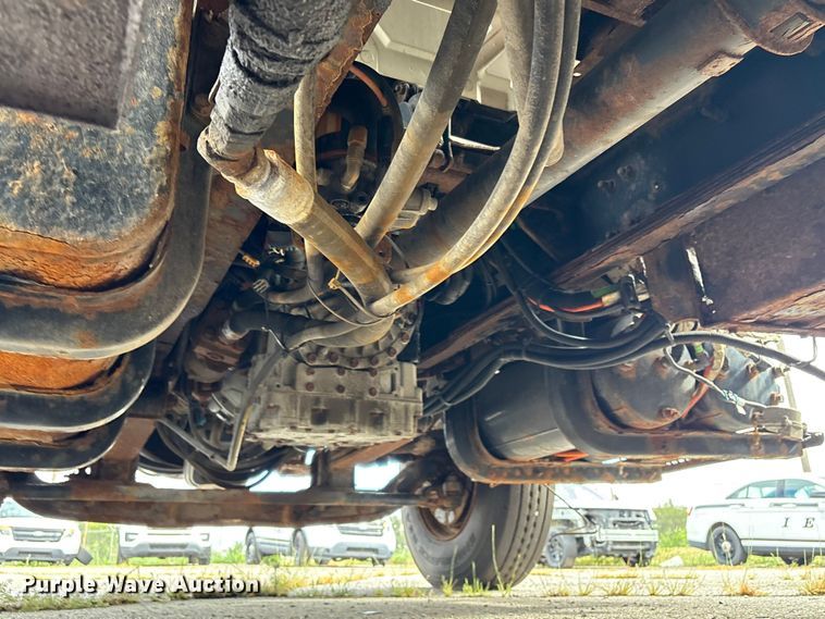 image for item EG8690 2009 International 7400 dump truck