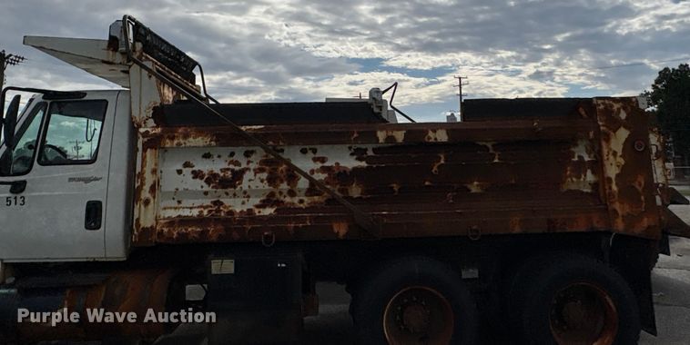 image for item EG8690 2009 International 7400 dump truck