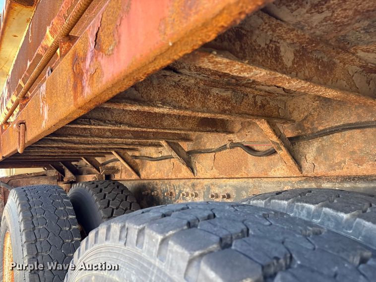 image for item EG8690 2009 International 7400 dump truck