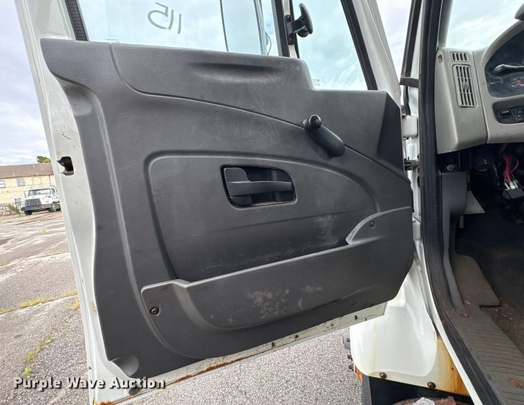 image for item EG8690 2009 International 7400 dump truck