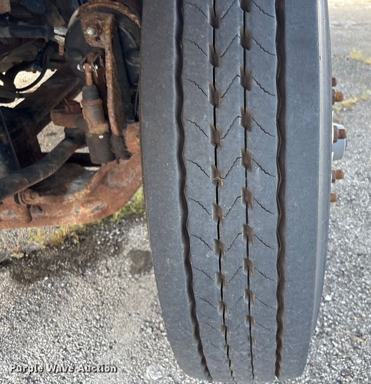 image for item EG8690 2009 International 7400 dump truck