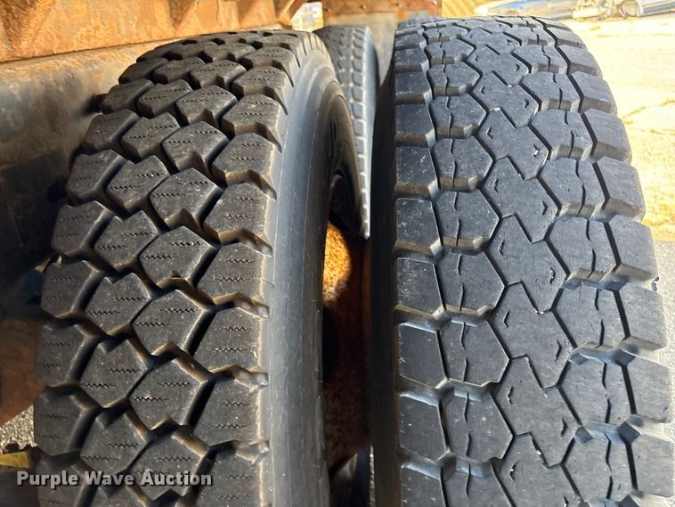 image for item EG8690 2009 International 7400 dump truck