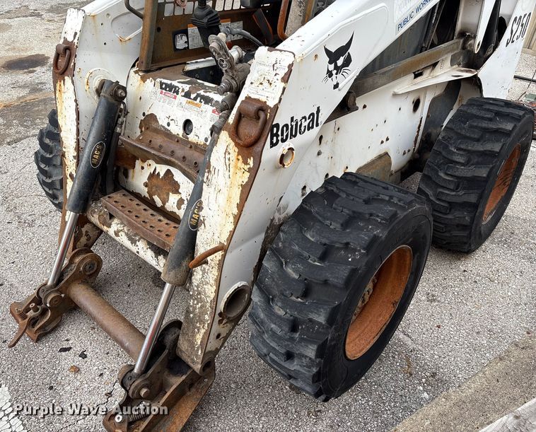 image for item EG8691 2003 Bobcat S250 skid steer loader