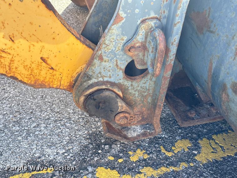 image for item EG8694 2000 John Deere 544H wheel loader