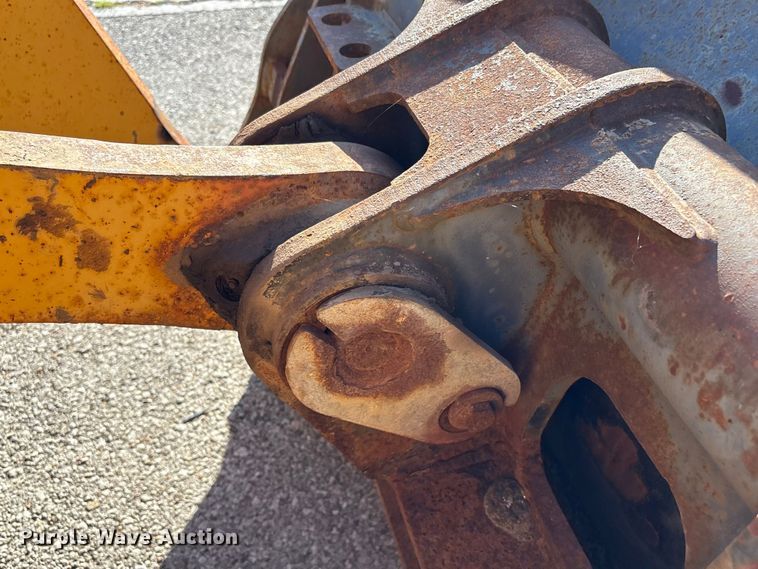 image for item EG8694 2000 John Deere 544H wheel loader