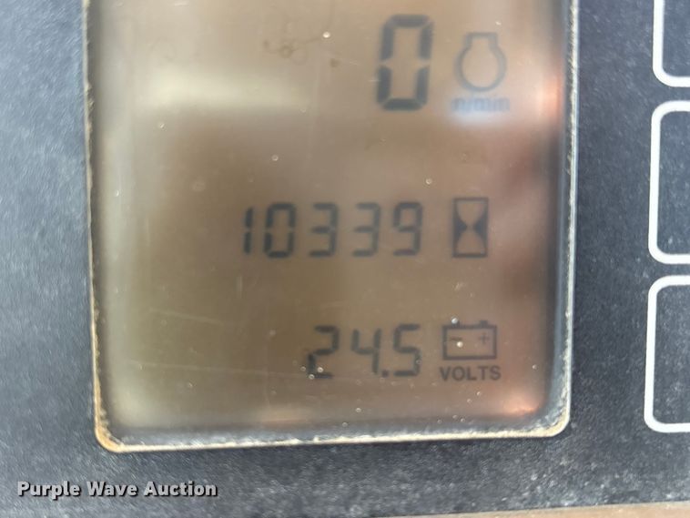 image for item EG8694 2000 John Deere 544H wheel loader