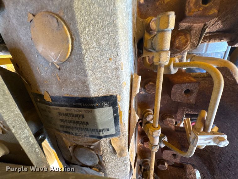 image for item EG8694 2000 John Deere 544H wheel loader