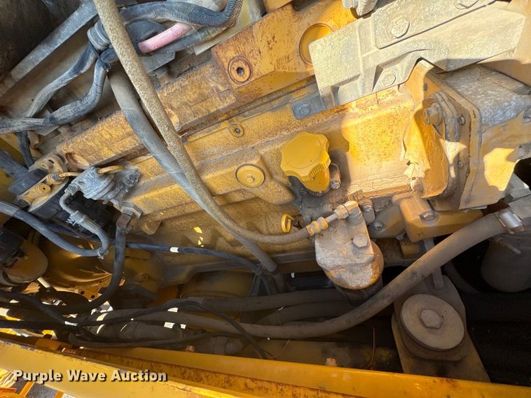 image for item EG8694 2000 John Deere 544H wheel loader