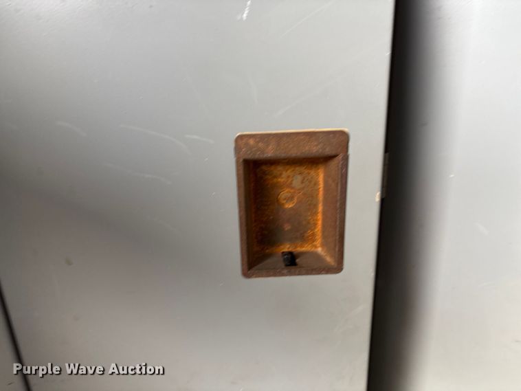 image for item EG8701 (4) sets of lockers