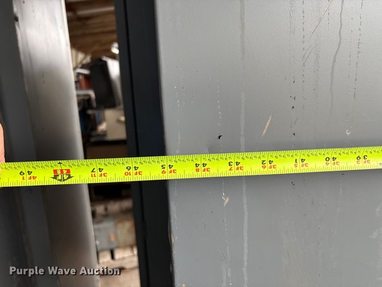 image for item EG8701 (4) sets of lockers