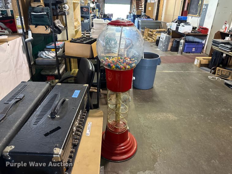 image for item EG8704 Gumball machine