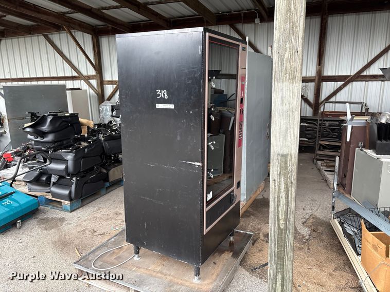 image for item EG8710 1993 Polyvend PV4420 vending machine 