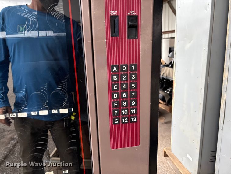 image for item EG8710 1993 Polyvend PV4420 vending machine 