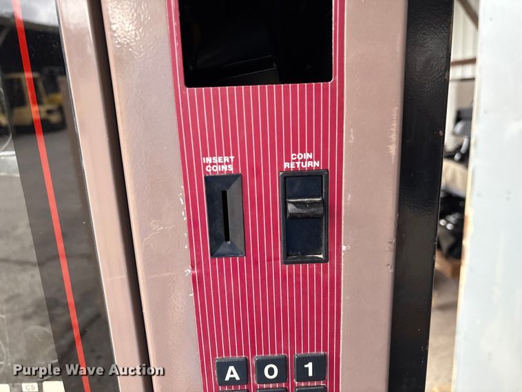 image for item EG8710 1993 Polyvend PV4420 vending machine 