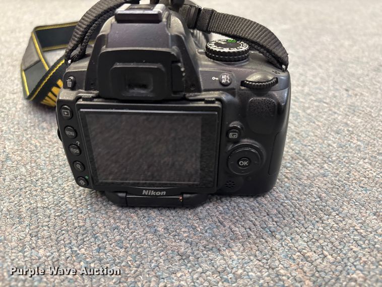 image for item EG8714 Nikon D5000 digital SRL camera