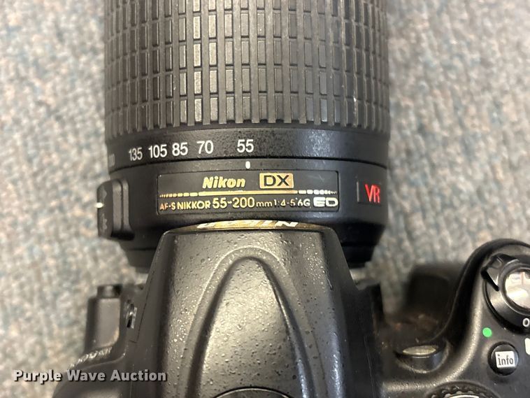 image for item EG8714 Nikon D5000 digital SRL camera