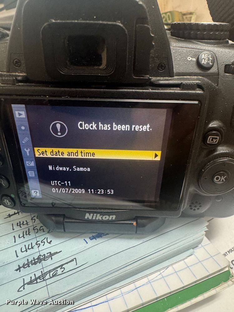 image for item EG8714 Nikon D5000 digital SRL camera