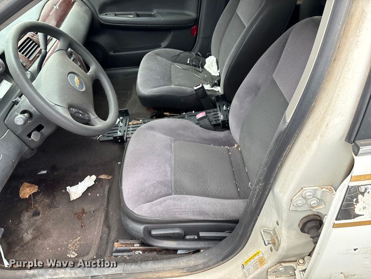 image for item EG8727 2006 Chevy Impala Police 