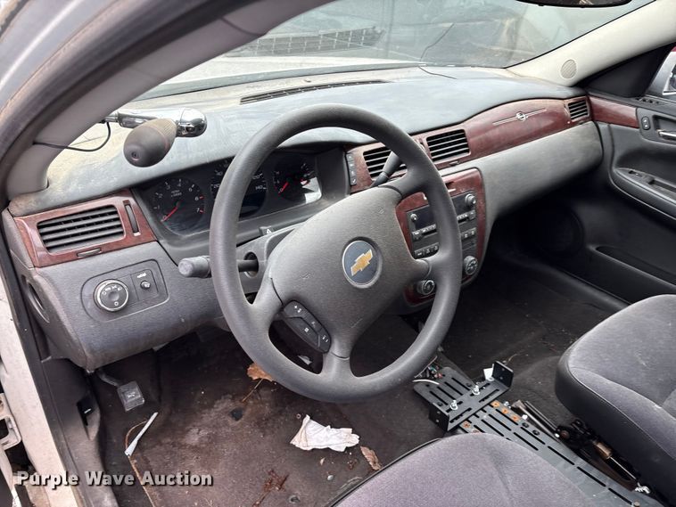 image for item EG8727 2006 Chevy Impala Police 