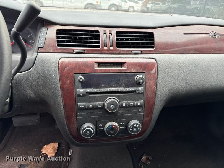 image for item EG8727 2006 Chevy Impala Police 